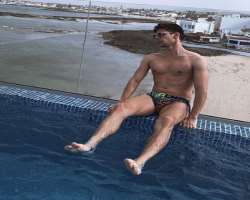 The actor is a good swimmer and likes to go underwater.